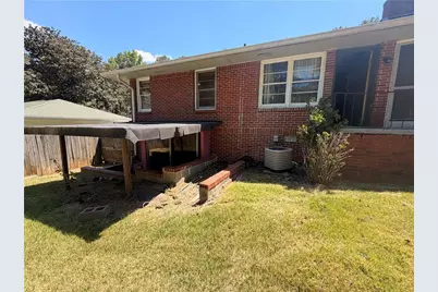 3209 W Manor Circle SW, Atlanta, GA 30311 - Photo 14