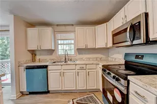 4286 Village Square Ln, Stone Mountain, GA 30083 - Photo 14