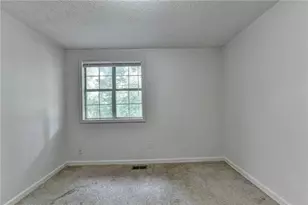 4286 Village Square Ln, Stone Mountain, GA 30083 - Photo 16