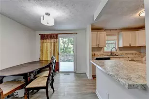 4286 Village Square Ln, Stone Mountain, GA 30083 - Photo 8