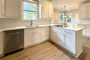 11175 Linbrook Ln, Johns Creek, GA 30097 - Photo 6