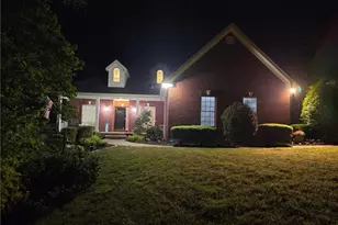 3632 Creekstone Dr, Gainesville, GA 30506 - Photo 2
