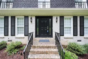 2399 Deer Ridge Dr, Stone Mountain, GA 30087 - Photo 4