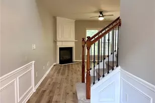 180 Finchley Dr, Roswell, GA 30076 - Photo 2