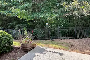 180 Finchley Dr, Roswell, GA 30076 - Photo 20