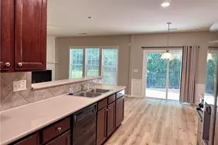 180 Finchley Dr, Roswell, GA 30076 - Photo 4