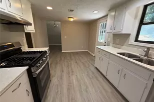 1386 Williamsburg Ln, Norcross, GA 30093 - Photo 10