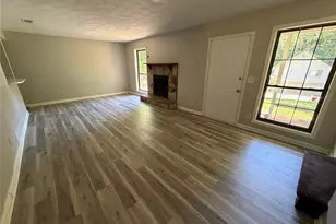 1386 Williamsburg Ln, Norcross, GA 30093 - Photo 4