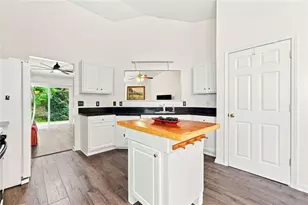 511 Carrington Ct, Canton, GA 30115 - Photo 14