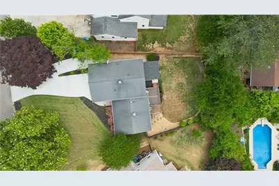 1493 Runnymeade Road NE, Brookhaven, GA 30319 - Photo 38