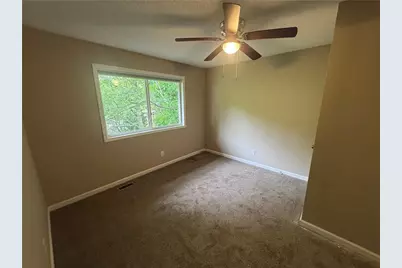 3912 Darryl Lane, Gainesville, GA 30506 - Photo 16
