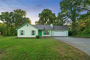 3504 Freeport Dr, Flowery Branch, GA 30542 - Photo 2