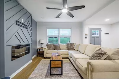 577 Commercial Avenue NW, Atlanta, GA 30318 - Photo 12