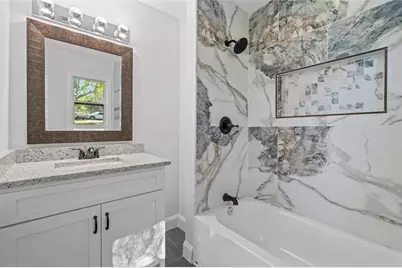 515 Woodlawn Avenue, Calhoun, GA 30701 - Photo 26
