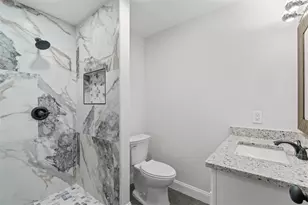 515 Woodlawn Ave, Calhoun, GA 30701 - Photo 32