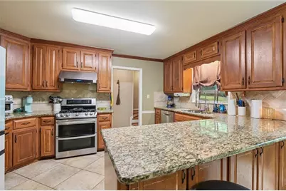 1010 Fairwood Lane NW, Acworth, GA 30101 - Photo 10