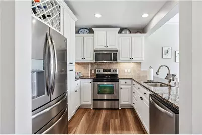 2277 Peachtree Road NE #407, Atlanta, GA 30309 - Photo 2