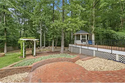 5215 Overbend Trail, Suwanee, GA 30024 - Photo 32