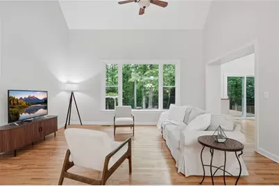5215 Overbend Trail, Suwanee, GA 30024 - Photo 8