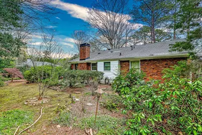 4550 Runnemede Road NW, Atlanta, GA 30327 - Photo 12