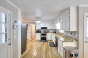 2613 Bridgewood Ln, Snellville, GA 30078 - Photo 16