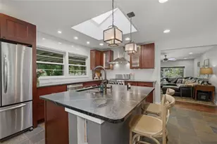 1322 Brook Forest Dr NE, Atlanta, GA 30324 - Photo 14