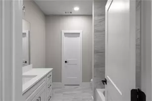 1728 Pucketts Dr, Lilburn, GA 30047 - Photo 20