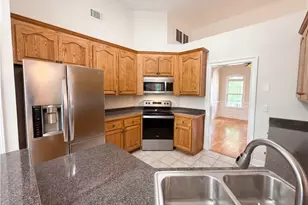 141 Lake Chase Dr S, Griffin, GA 30224 - Photo 8