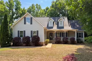141 Lake Chase Dr S, Griffin, GA 30224 - Photo 1
