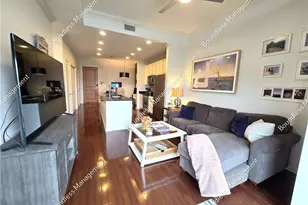 3040 Peachtree Rd NW, Atlanta, GA 30305 - Photo 2