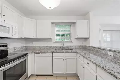 6427 Wellington Chase Court, Lithonia, GA 30058 - Photo 8