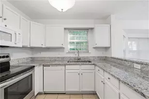 6427 Wellington Chase Ct, Lithonia, GA 30058 - Photo 8