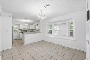 6427 Wellington Chase Ct, Lithonia, GA 30058 - Photo 2