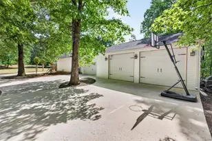606 Academy Woods Dr, Jefferson, GA 30549 - Photo 6