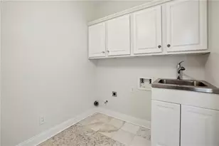 700 Orchard Ct, Atlanta, GA 30328 - Photo 34