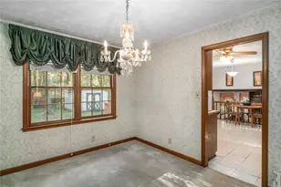 2252 Valley Creek Cir, Snellville, GA 30078 - Photo 20