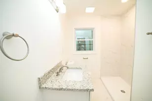 956 SW Oakland Dr SW, Atlanta, GA 30310 - Photo 4