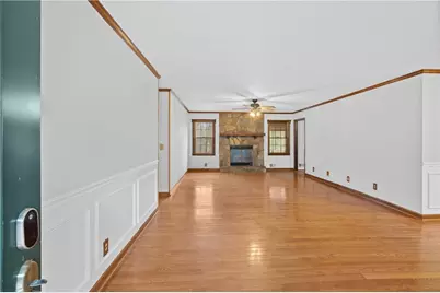 426 Riverlake Court, Woodstock, GA 30188 - Photo 6