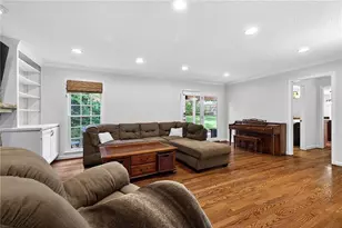 445 Cove Dr NE, Marietta, GA 30067 - Photo 12