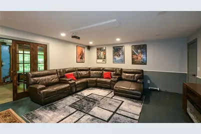 1324 Charleston Avenue, Commerce, GA 30529 - Photo 30