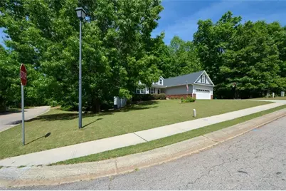 1324 Charleston Avenue, Commerce, GA 30529 - Photo 4