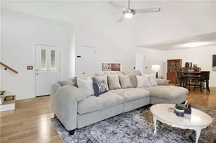 3195 Creek Dr, Marietta, GA 30062 - Photo 6