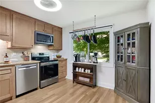 3195 Creek Dr, Marietta, GA 30062 - Photo 12