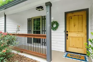 330 Monivea Ln, Roswell, GA 30075 - Photo 4