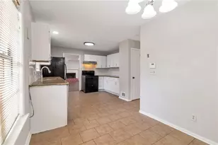 4803 Elam Rd, Stone Mountain, GA 30083 - Photo 16
