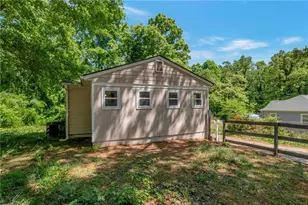 4436 Highland Rd, Decatur, GA 30035 - Photo 2