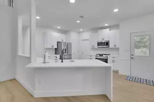 380 Tall Timbers Dr, Roswell, GA 30076 - Photo 16
