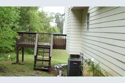 3845 Laurel Brook Lane, Snellville, GA 30039 - Photo 4