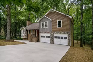 1450 Ashbrook Dr, Lawrenceville, GA 30043 - Photo 2