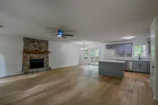 1450 Ashbrook Dr, Lawrenceville, GA 30043 - Photo 4
